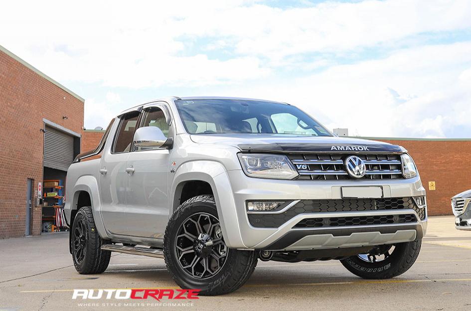 VOLKSWAGEN AMAROK REPLAY GLOSS BLACK MACHINED DARK TINT